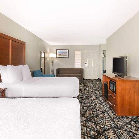 Best Western Near Lackland Afb Seaworld San Antonio Exterior foto
